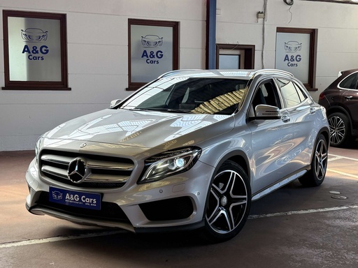 Mercedes-Benz GLA 180 GLA 180. Pack AMG. 55.995km 1 Jaar Garantie